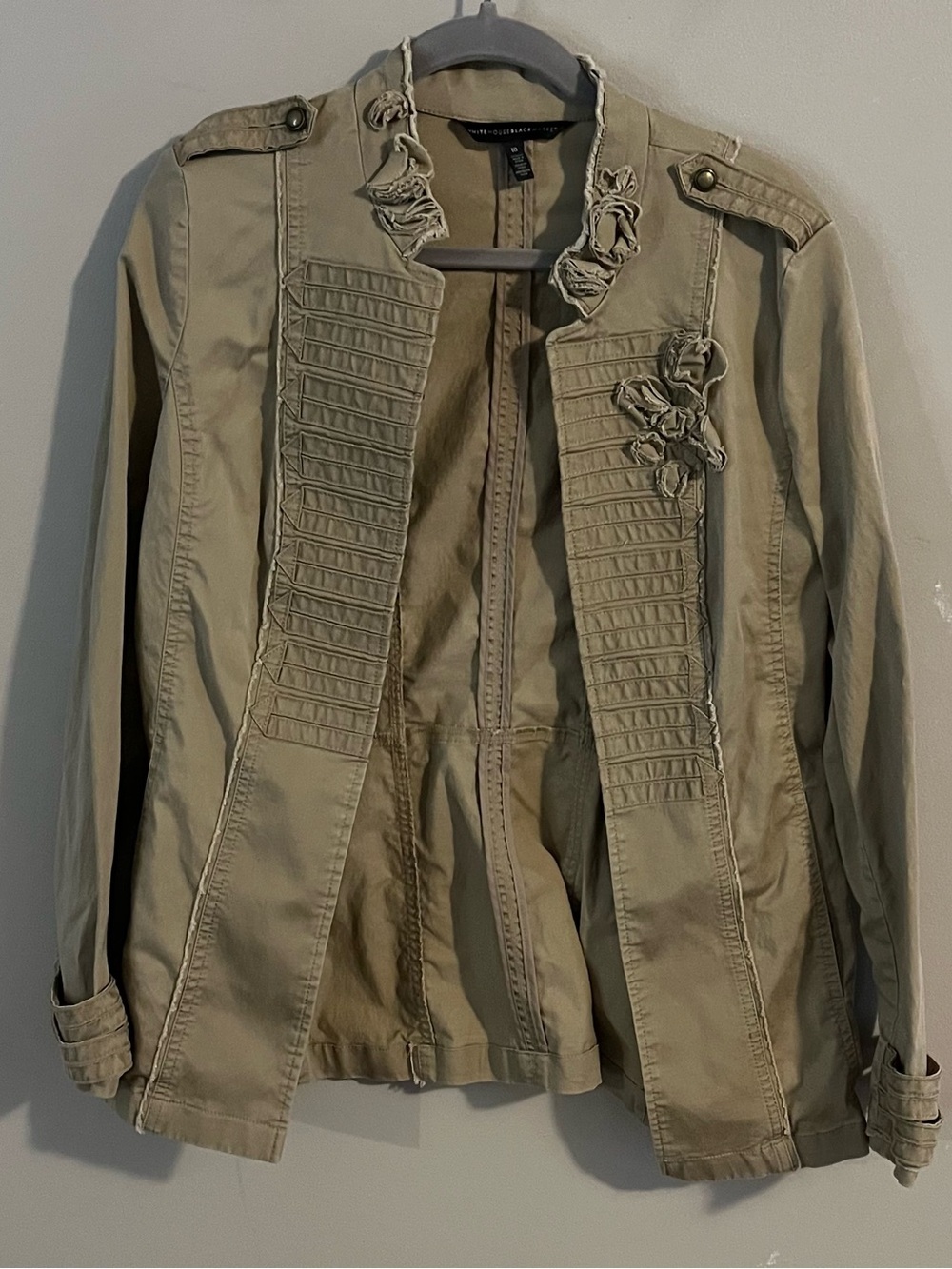$10❤️Bundled White House Black Market Jacket